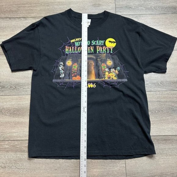 en Party 2006 T-Shirt Size L Disney Parks Black - Picture 6 of 6